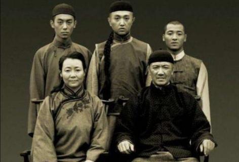 闯关东中那四张全家福,背后的故事,一次比一次辛酸