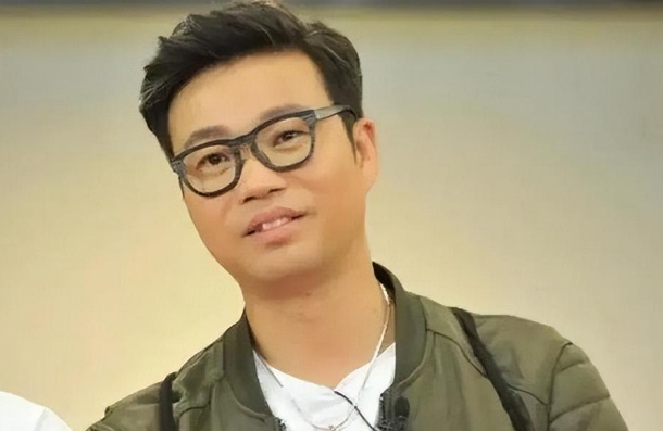 长相被人吐槽,被人称为娱乐圈的松鼠,喜剧天分展现的淋漓尽致