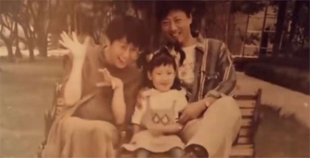 央视女导演娄乃鸣,患乳腺癌乳房遭切除,丈夫小她7岁,现状如何