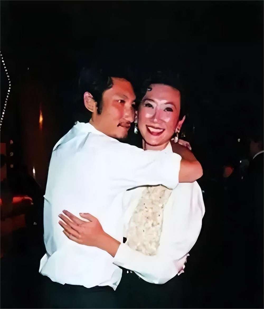 徐克施南生64岁离婚,相伴36年终成空,施南生究竟输在哪里?