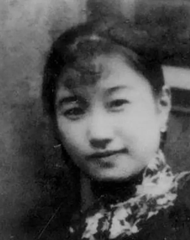 蔡锷死在夫人怀中,小凤仙从此消失,1998年她家人现身时有话要说