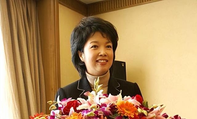 从丑小鸭到大明星:特型演员黄薇的惊艳逆袭!