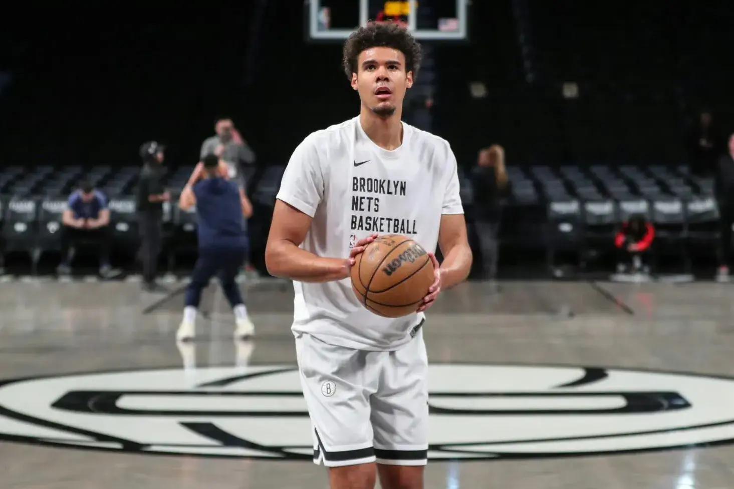 潜在追求者众多!篮网重建布局瞄准未来,约翰逊成焦点