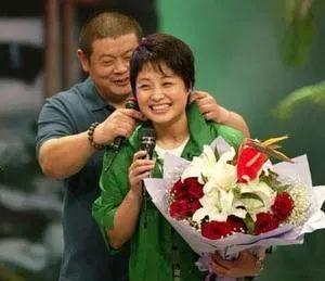 丈夫傅彪逝世17年了,56岁的张秋芳,如今过得怎样?