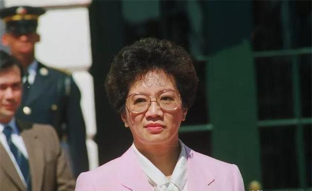 菲律宾首位女总统科拉松,称自己是中国人,多次回国寻根问祖