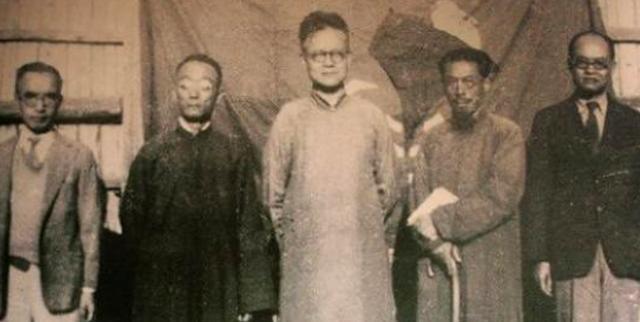 金庸并不姓金,大诗人穆旦和他同宗,本家海宁查氏,是中国的望族