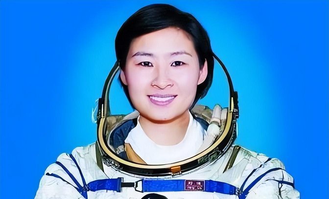 中国首位女航天员刘洋,结婚8年未生子,飞天前为丈夫留2条遗言