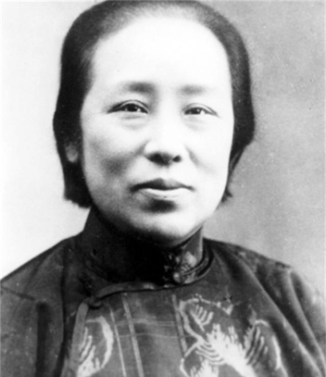 周总理的泰国孙子常念周:出身泰国豪门,母亲是周总理的泰国女儿