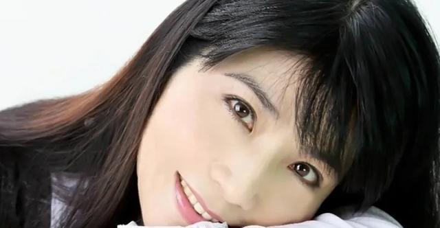 台湾玉女歌手:事业巅峰后的家庭与魅力