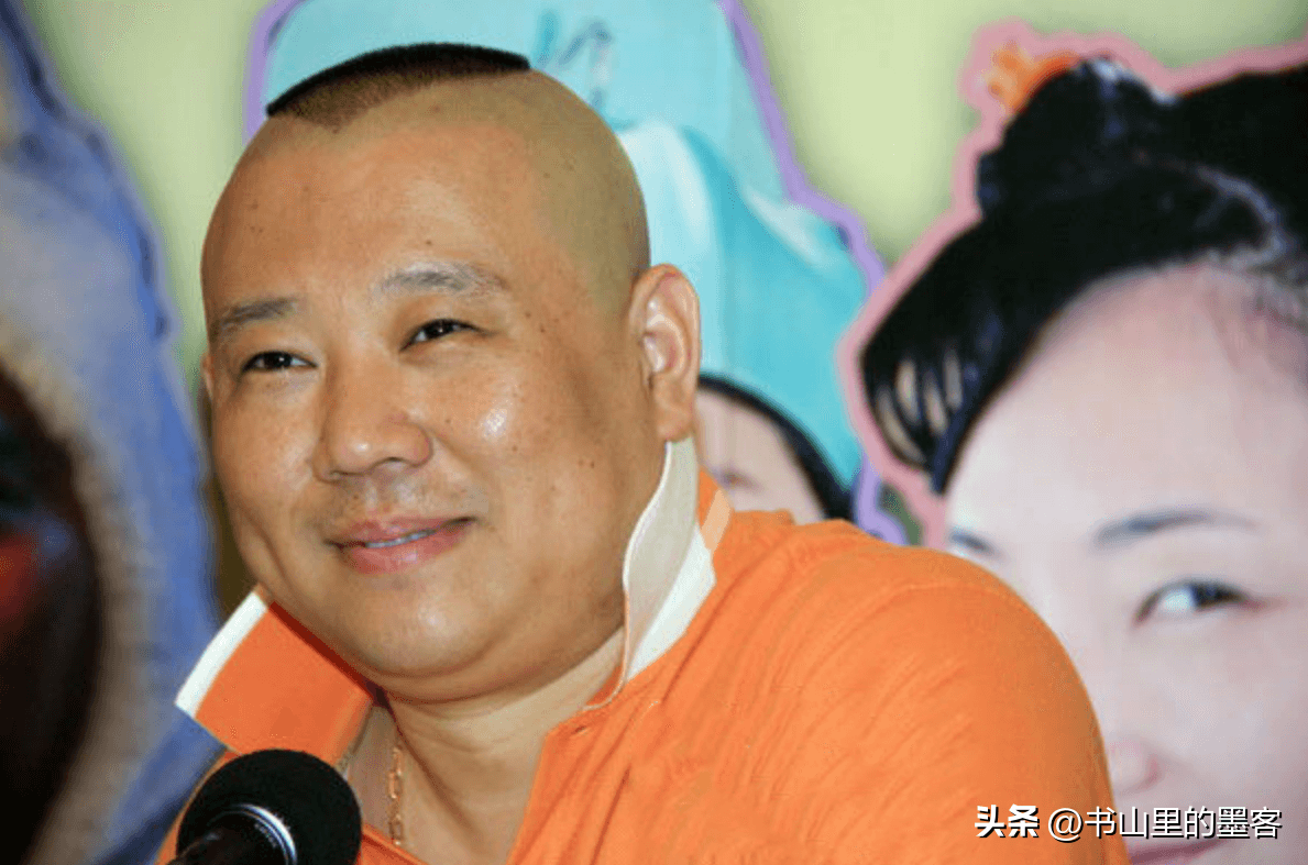 曹杨联盟后,郭德纲高调发文,相声界地动山摇,主心骨一眼便知