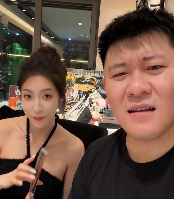 韩景枫官宣女友李谣怀孕,交往半年已怀三个月,前任评论区沦陷