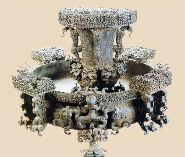 1978年,湖北发现豪华水墓,出土21口陪葬棺材 - 副本