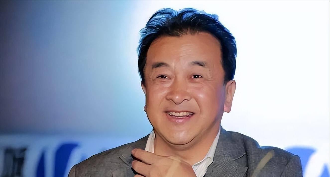 八一电影厂老厂长黄宏的近况如何?