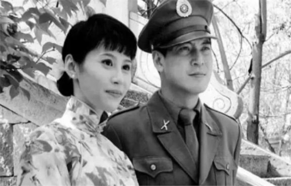 王海地作为蒋勤勤前男友,不仅人帅戏还好,如今娶圈外妻生子