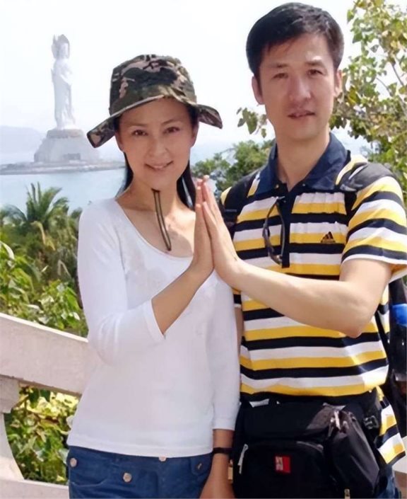 何音和黄志忠离婚后,带着儿子嫁小丈夫许云帆,她的报复有多狠?