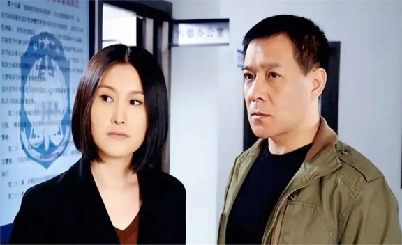 演员王超:娶师妹王笑寒,婚后孕有一子,如今生活的咋样了?