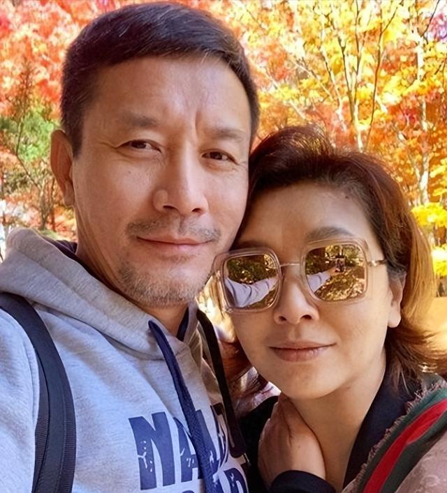 其貌不扬却能娶江珊为妻,已经54岁的田小洁到底有何魅力?