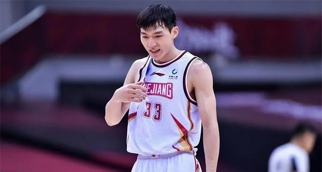 吴前婚姻家庭生活细节和收入?