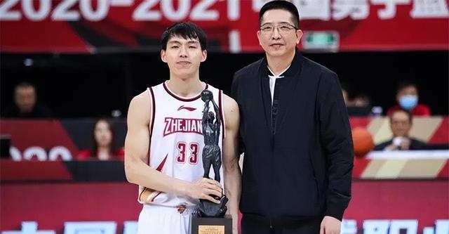 吴前婚姻家庭生活细节和收入?