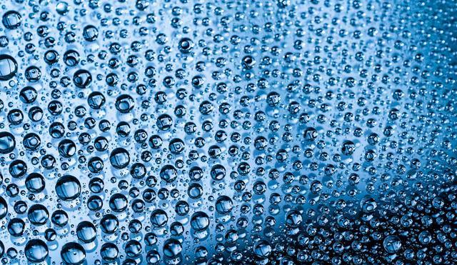 水滴摄影技术和设备:微距摄影,光线控制和稳定性技巧