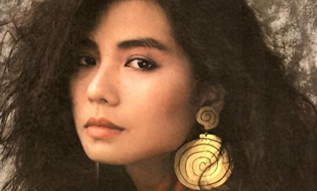 19岁是"人间尤物",刘德华理想老婆,却守寡17年,如今风韵犹存