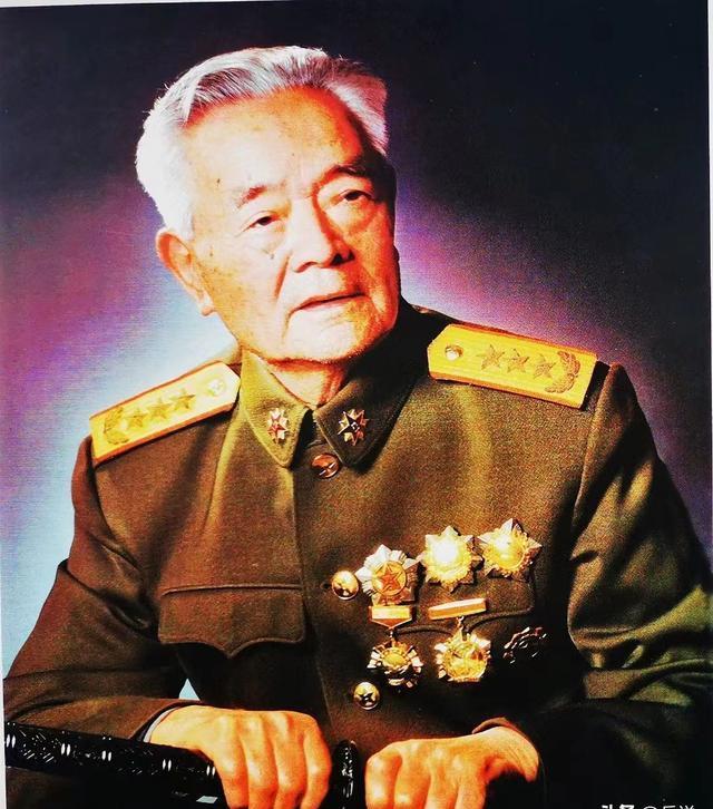 将星陨落!粟裕大将的参谋万海峰逝世,1988年授上将军衔