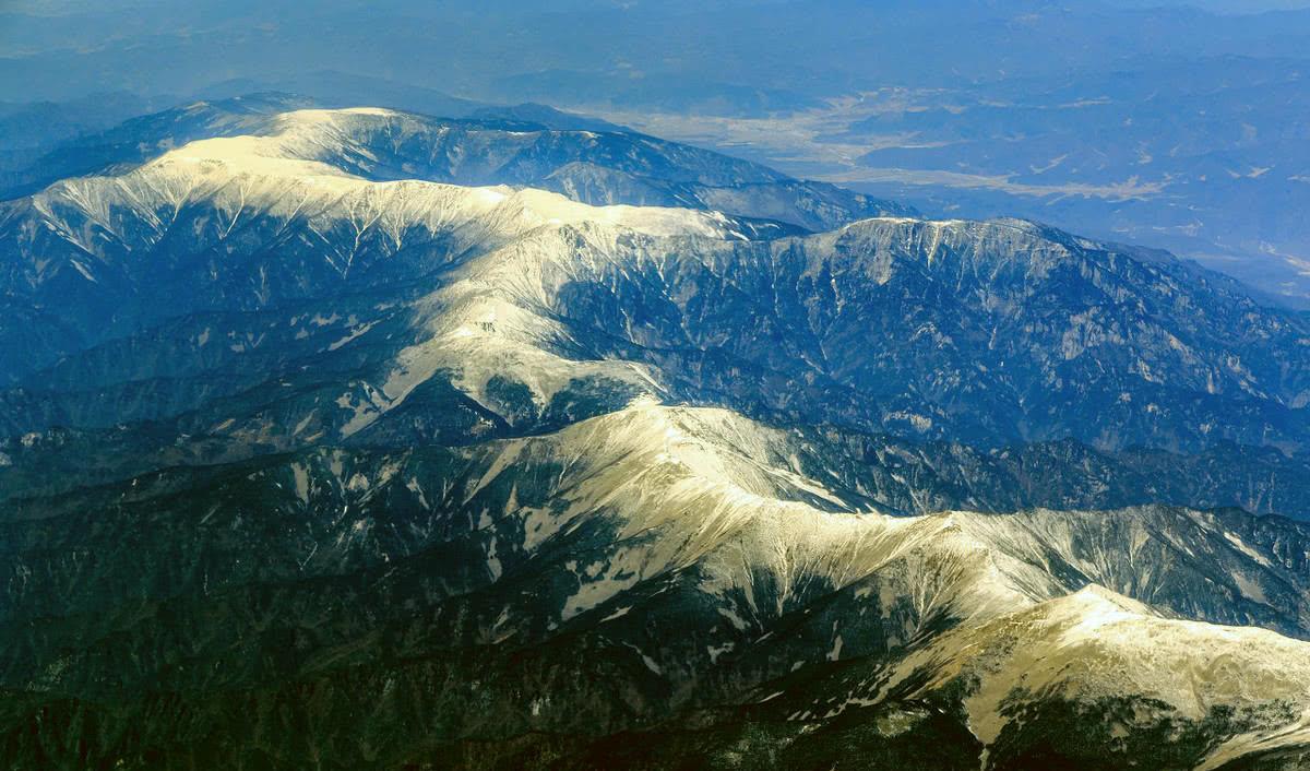 陕西横山山脉图片