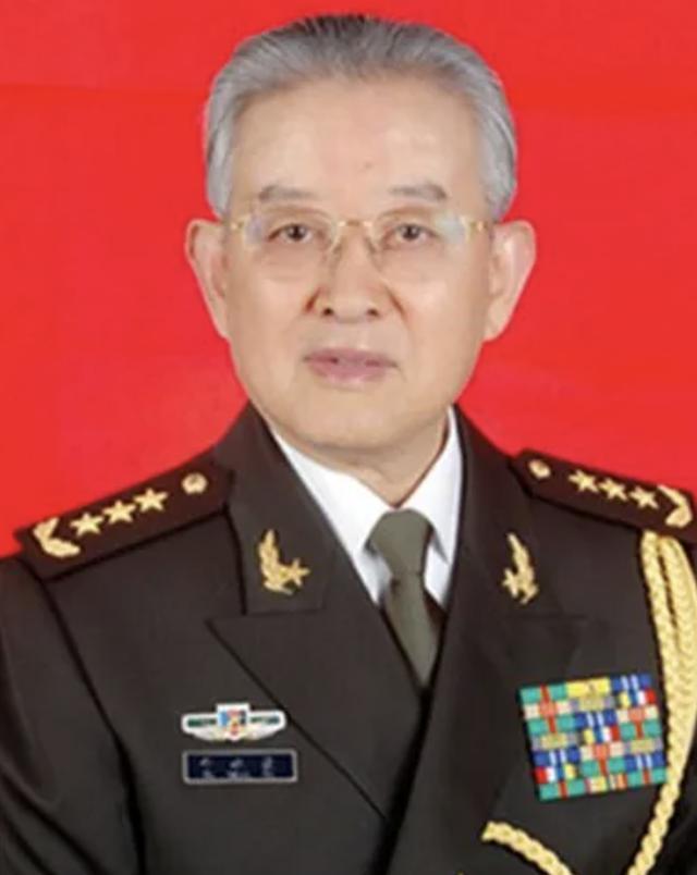 他历经5次授衔获得上将军衔,曾任解放军总政治部主任,如今91岁