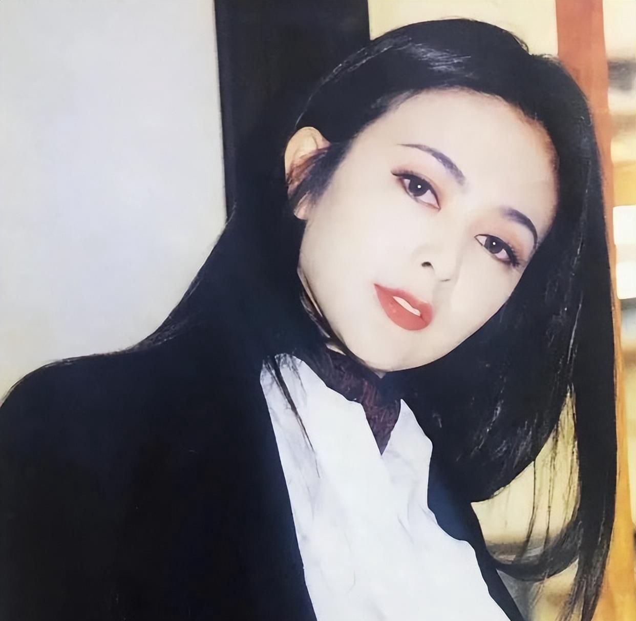 知名女星关之琳:19岁结婚,20岁离婚,38年时间爱了6个顶级富豪