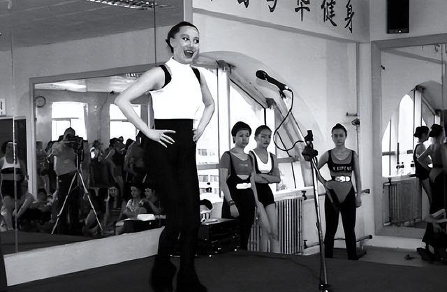 健美冠军离世（健美冠军离世是哪一集）《健美冠军死了》