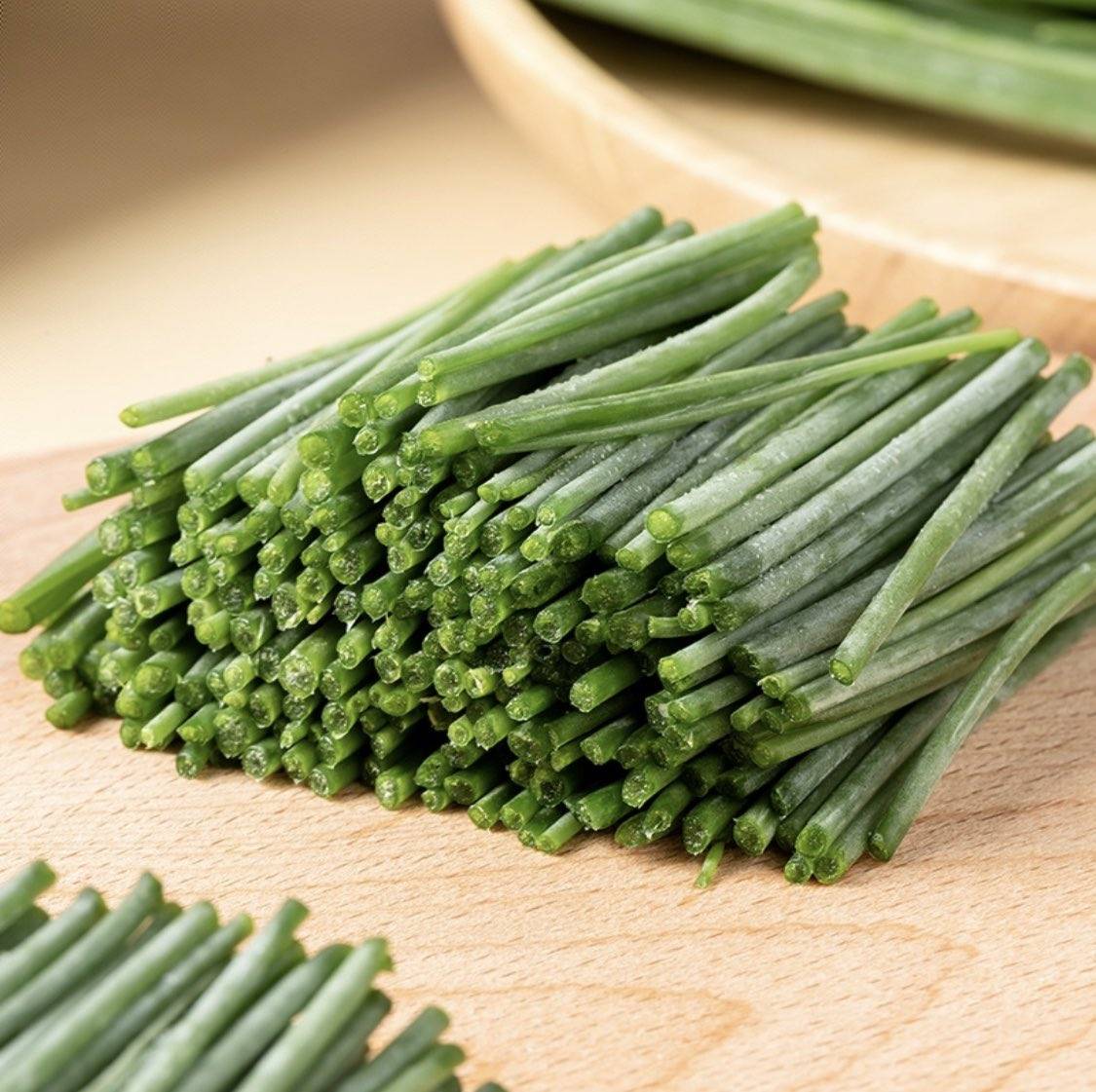 野菜中的"灵芝",叫葱却有韭菜味,助消化,健脾胃,遇到别不懂