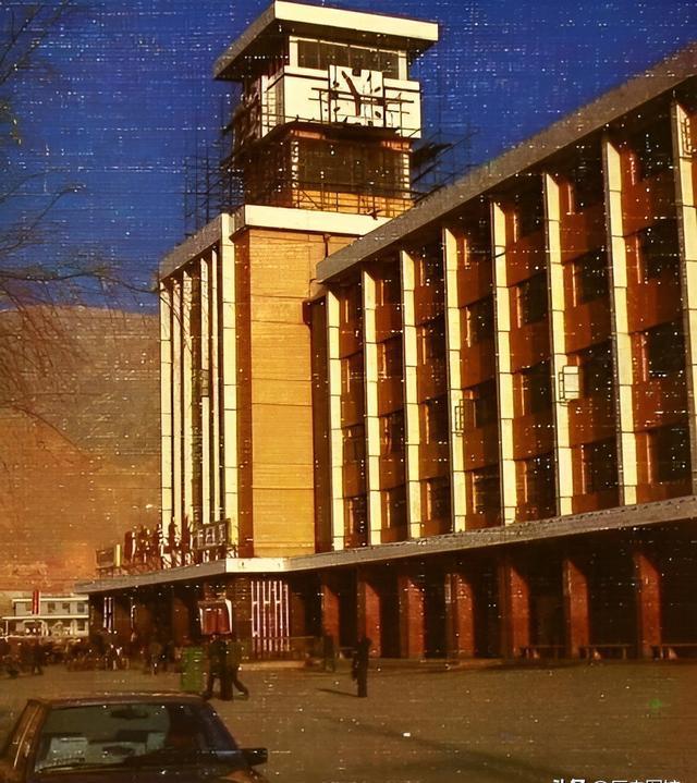 这是80年代青海西宁!28张珍贵老照片,城市和人文风貌令人惊叹