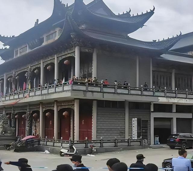 这回算闹大了!苍南县黄氏家族越做越过分,真为你们捏一把汗!
