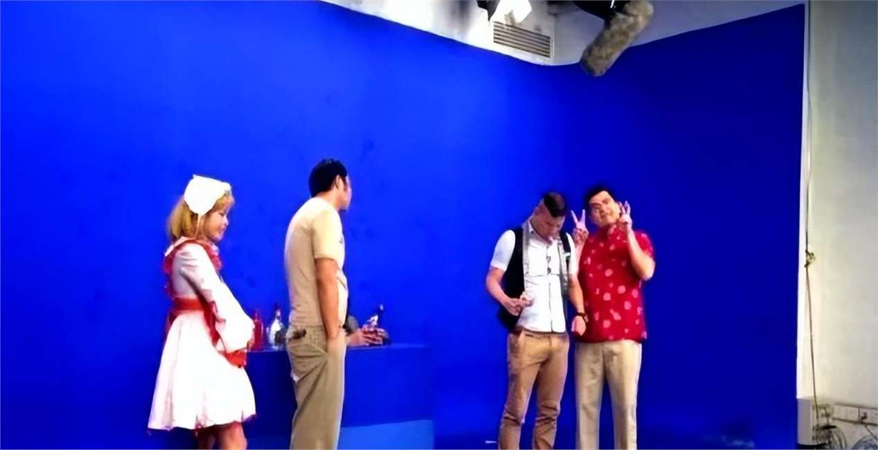 41岁的茂名演员张鹏,既是西洋菜又是李富贵,演技好却走不出广东