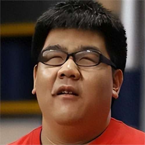 《星光大道》杨光:出生八个月视力全无,因耍大牌被央视导演训斥