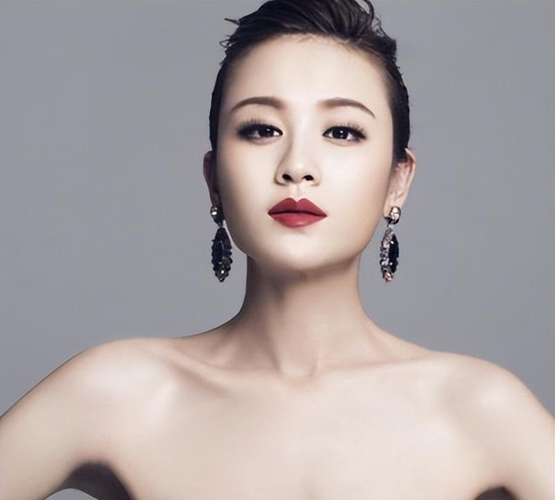 "超女"叶一茜:嫁给田亮,结婚15年儿女双全,幸福的婚姻生活