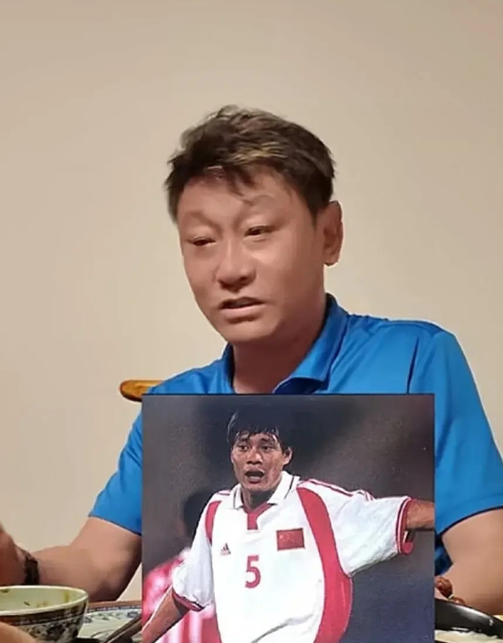 足坛名宿浪子高峰称年轻时踢球就服过一个人