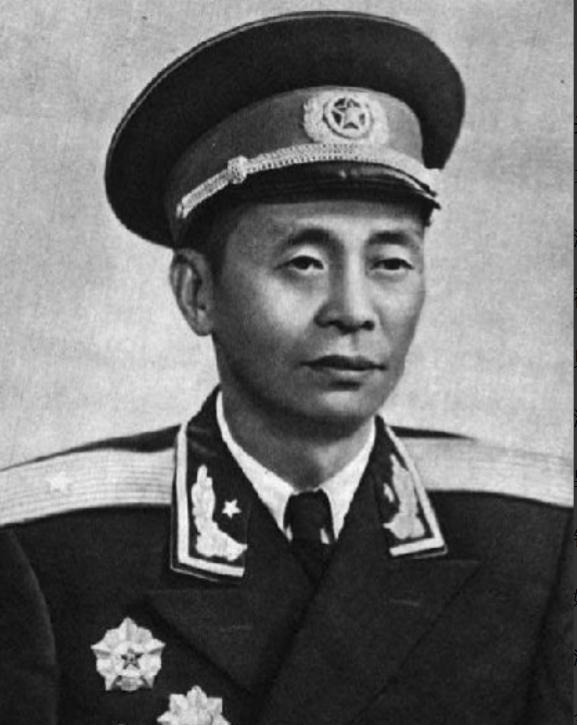 少将甘祖昌迎娶小18岁龚全珍,婚后自愿恢复农民身份,清苦一生