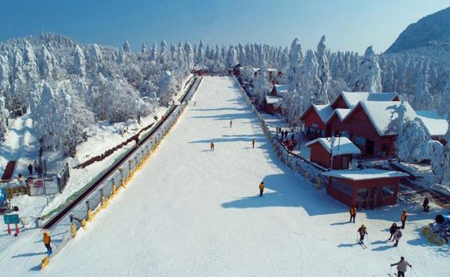 四川滑雪胜地图片