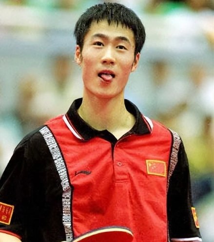 王励勤的情史:初恋赵薇,热恋刘彦池,把小自己10岁的妻子宠到天