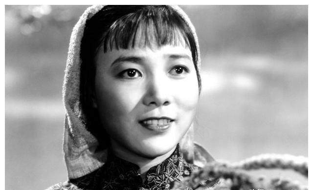 演员田华:因饰演"白毛女"走红,晚年却热衷商演,原因让人感叹