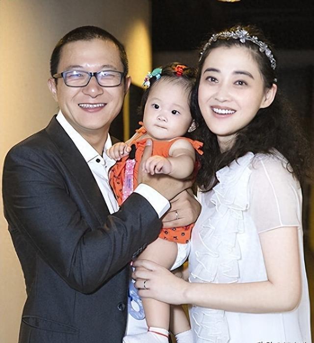 曾剑 娶二婚演员妻子梅婷