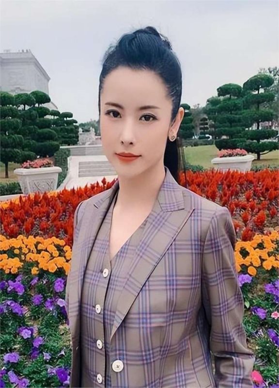 演员田亮老婆图片