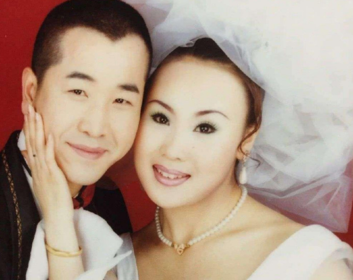 回顾王小利:与前妻相伴7年离婚,二婚娶李琳为妻,如今苦尽甘来