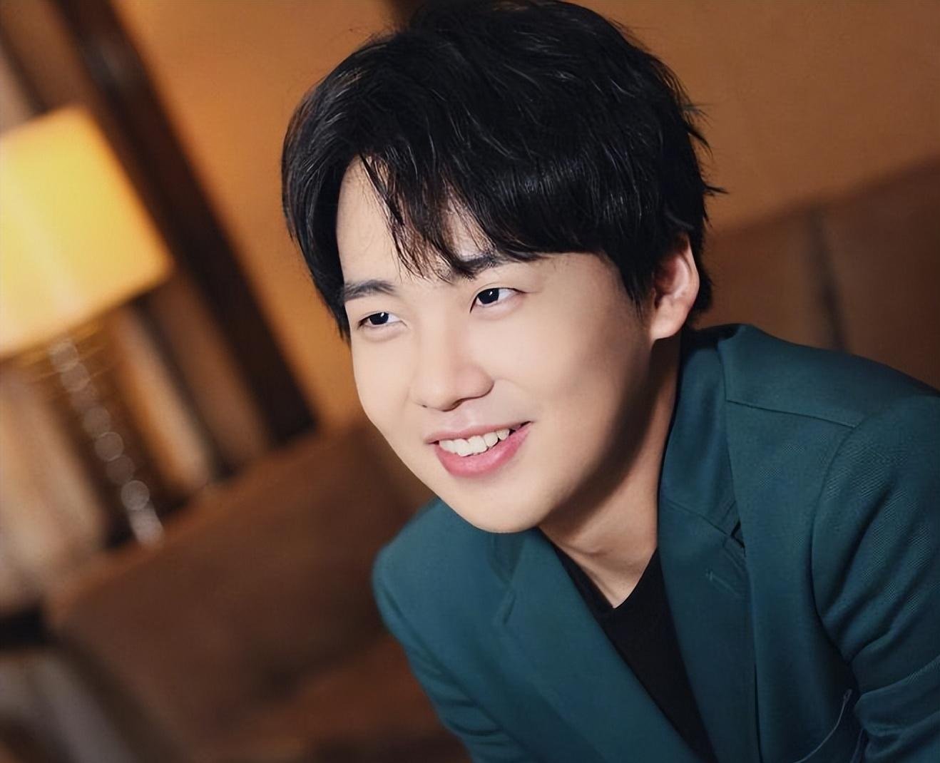 "娱圈宠儿"郭麒麟:张小斐,金靖抢着嫁,于谦将他当亲儿子