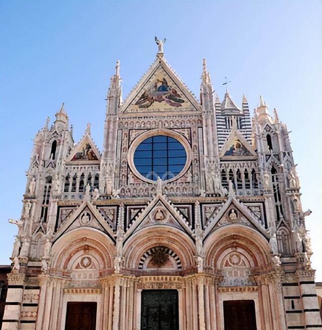 罗马式大教堂建筑,对宗教和社会意义有何影响?