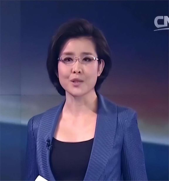 从《养生堂》到《感动中国》,央视知性美女王宁,找准人生赛道