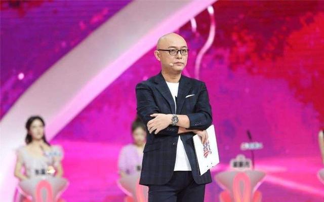 2010年非诚勿扰:胖女孩牵手成功狂亲孟非,4年过后逆袭成女神