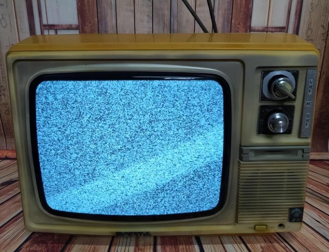 江苏名牌产品太多了,还有玉环牌热水器,长风牌电风扇,南京牌香烟,寿桃