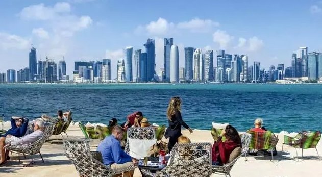 托克劳群岛居民生活悠闲,依赖新西兰财政援助.面积小但领海广阔